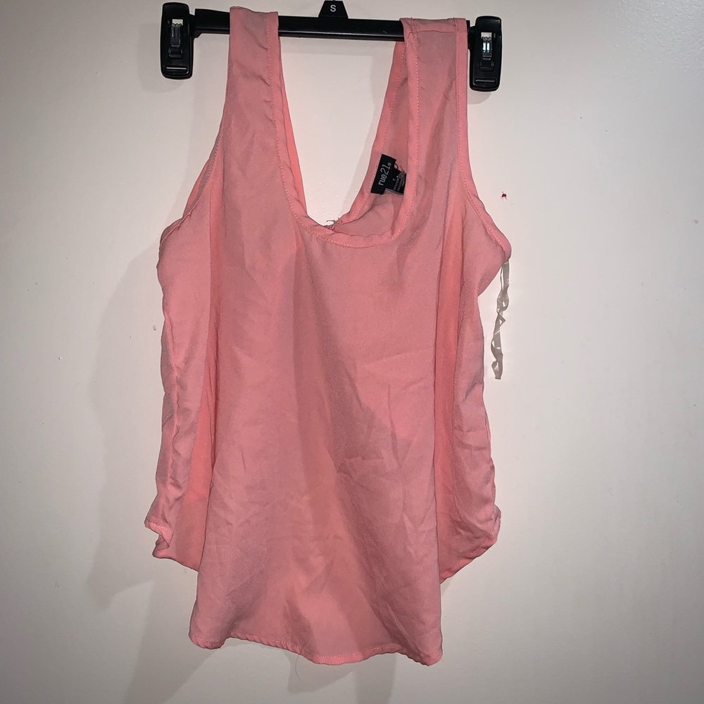 Pink tank top